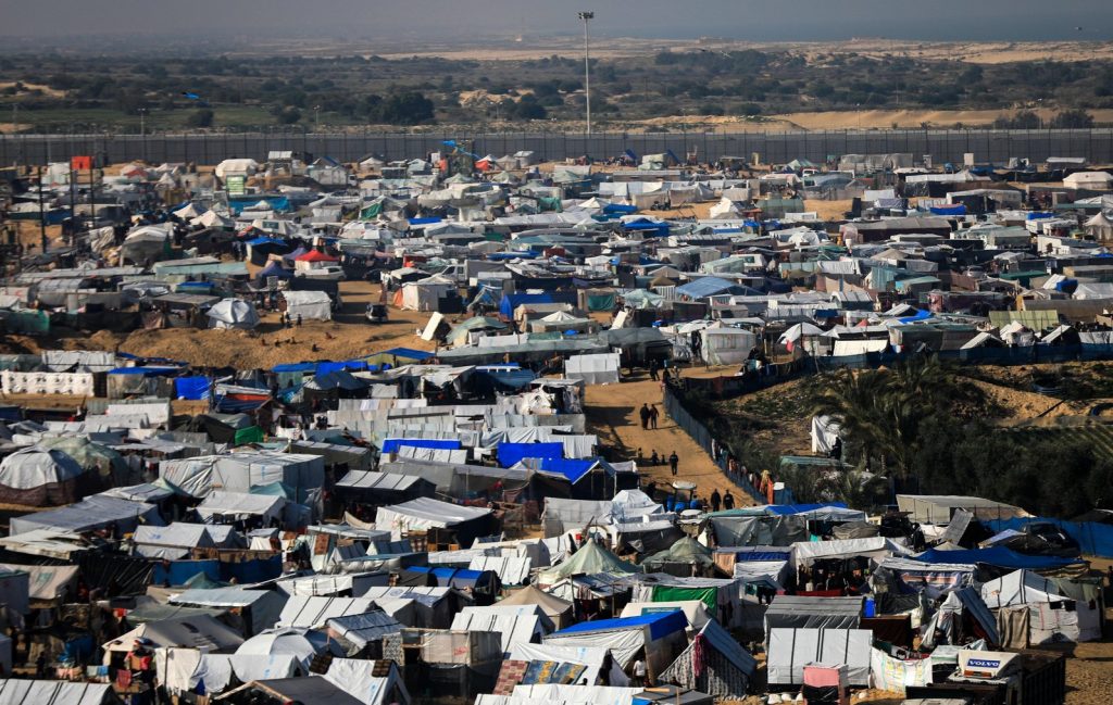 Photo credit: Image of a temporary camp in the southern Gaza Strip city of Rafah. Xinhua / Alamy Stock Photo Image of a temporary camp in the southern Gaza Strip city of Rafah. Xinhua / Alamy Stock Photo
